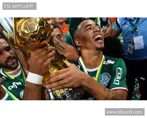 热苏斯的崛起之路：从青训新星到世界足球舞台的闪耀明星